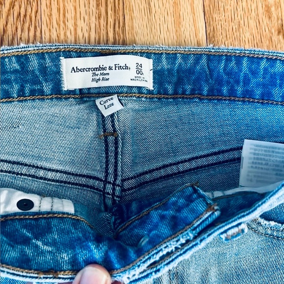 Abercrombie and Fitch mom jeans high rise women’s size 24 - Picture 4 of 5